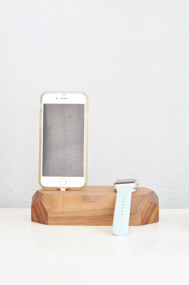 I'm revealing what I got (and what I bought for myself) for Mother's Day this year! This solid walnut charging station is a game changer!