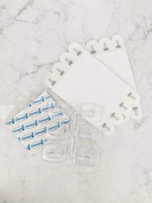 See what I ordered on Amazon in March 2020 including some extra command velcro and hooks.