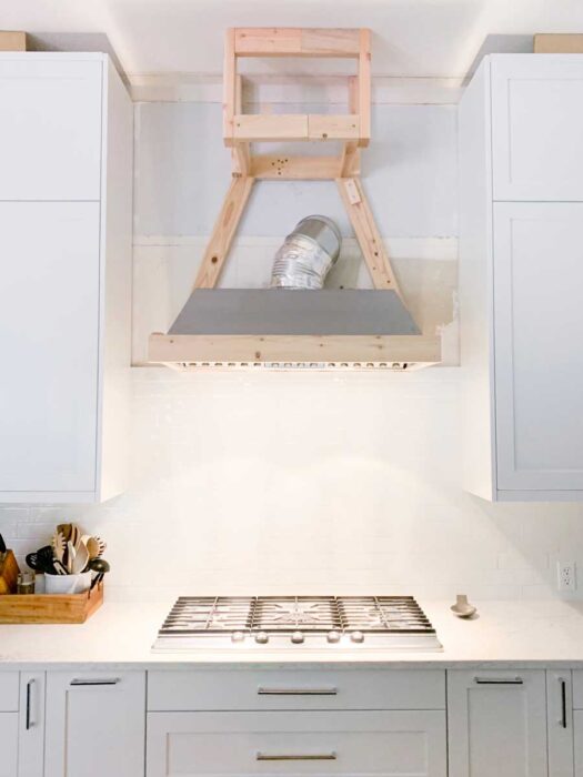 House & Home - 70 Kitchen Vent Hood Ideas For Your Next Reno