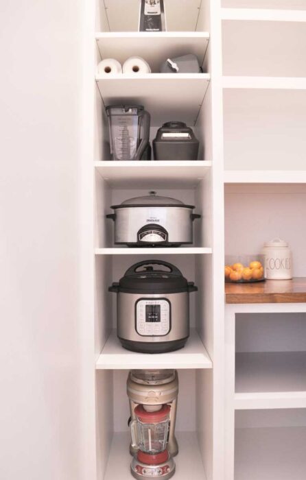 Corner Walk-In Pantry for Kitchen Storage